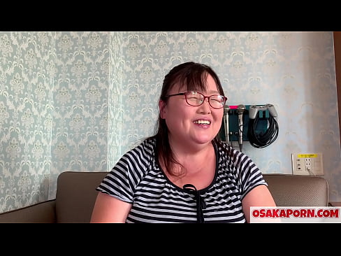 ❤️ Fet japansk mamma visar sina enorma bröst och njuter av en sexleksak. En 51-årig asiatisk mamma berättar om sin sexuella erfarenhet. Yukiko 1 OSAKAPORN fet milf ☑ Sexvideo at us