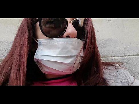 ❤️ Nicoletta hämnas på sin granne och kissar i hans garage (Special Covid19 Italian Quarantine) ☑ Sexvideo at us