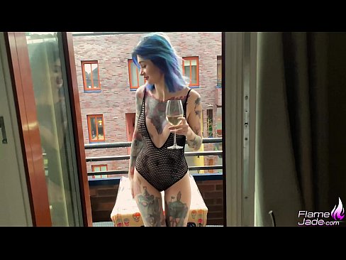 ❤️ Enorm tjej som suger med en gupp och knullar passionerat under öppen himmel ☑ Sexvideo at us